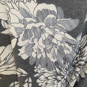 Floral maternity dress size m